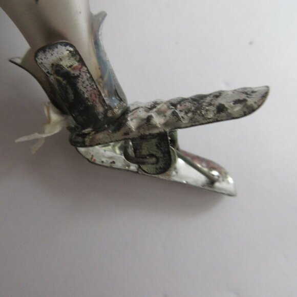 Rose Bud Flower Glass Clip On Christmas Ornament White Glitter Vintage - Picture 6 of 10